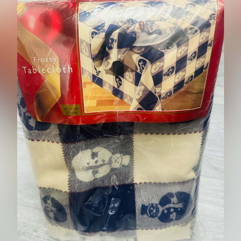 NOS VTG 100%‎ Cotton Christmas Holiday Snowman Tablecloth Blue White Checkered